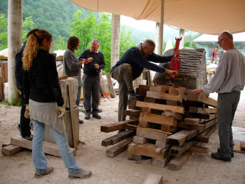 16_Handwerkliche_Grundlagen_im_Marmor_Scuola_di_Scultura_Peccia-(12)