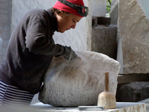 21_Steinbildhauen_Anfänger_Fortgeschrittene_Scuola_di_Scultura_Peccia_Juli_web-(1)